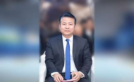 超频三杜建军：工业设计师转战LED行业，成就“工业梦”