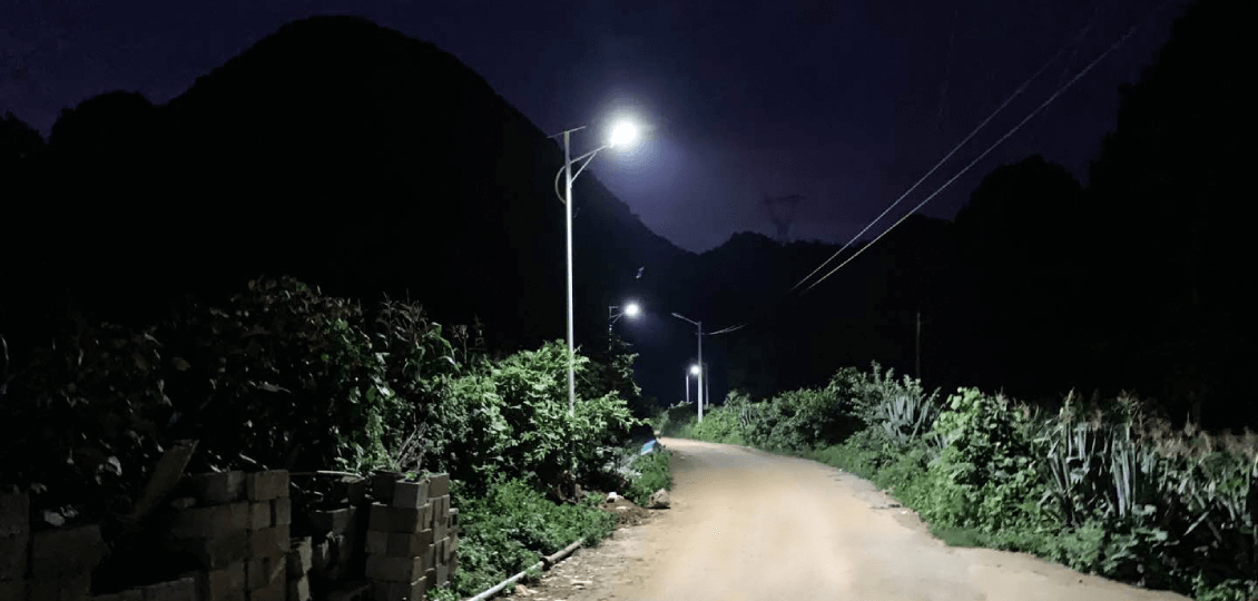 惠民生，照民心｜广西百色市乡村道路太阳能路灯亮化工程